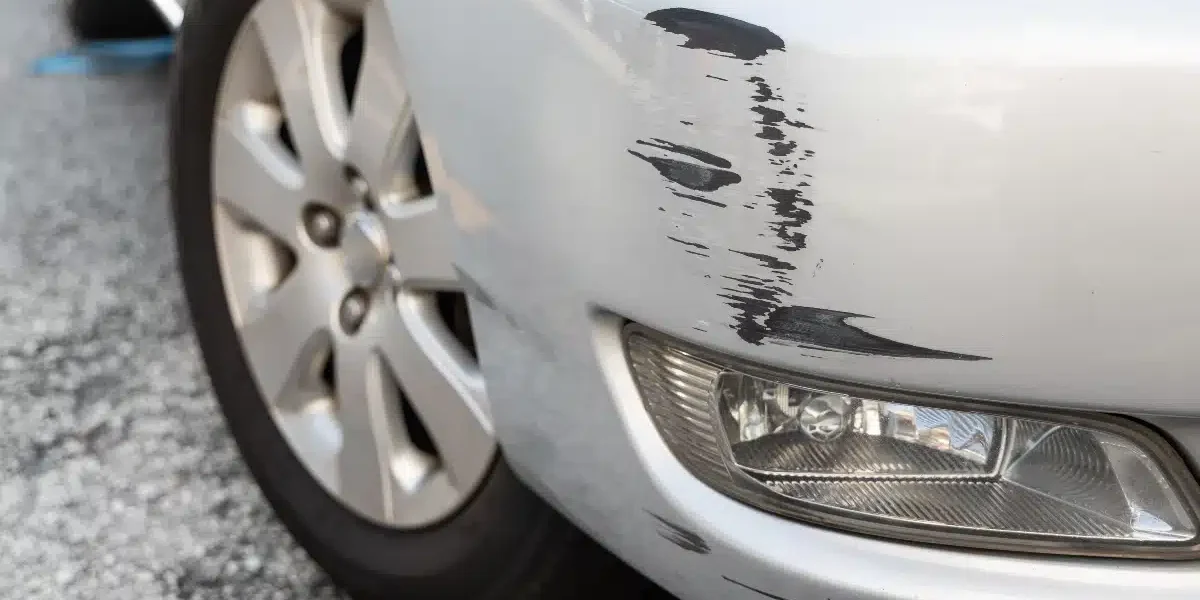 rayure-sur-voiture-assurance