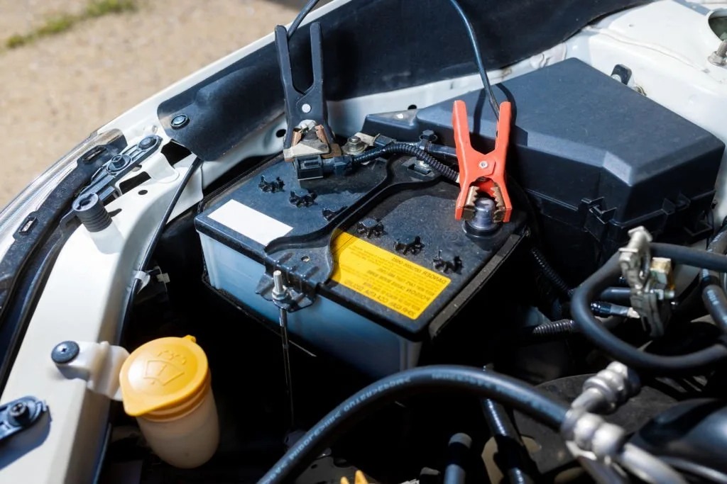 recharger-batterie-voiture