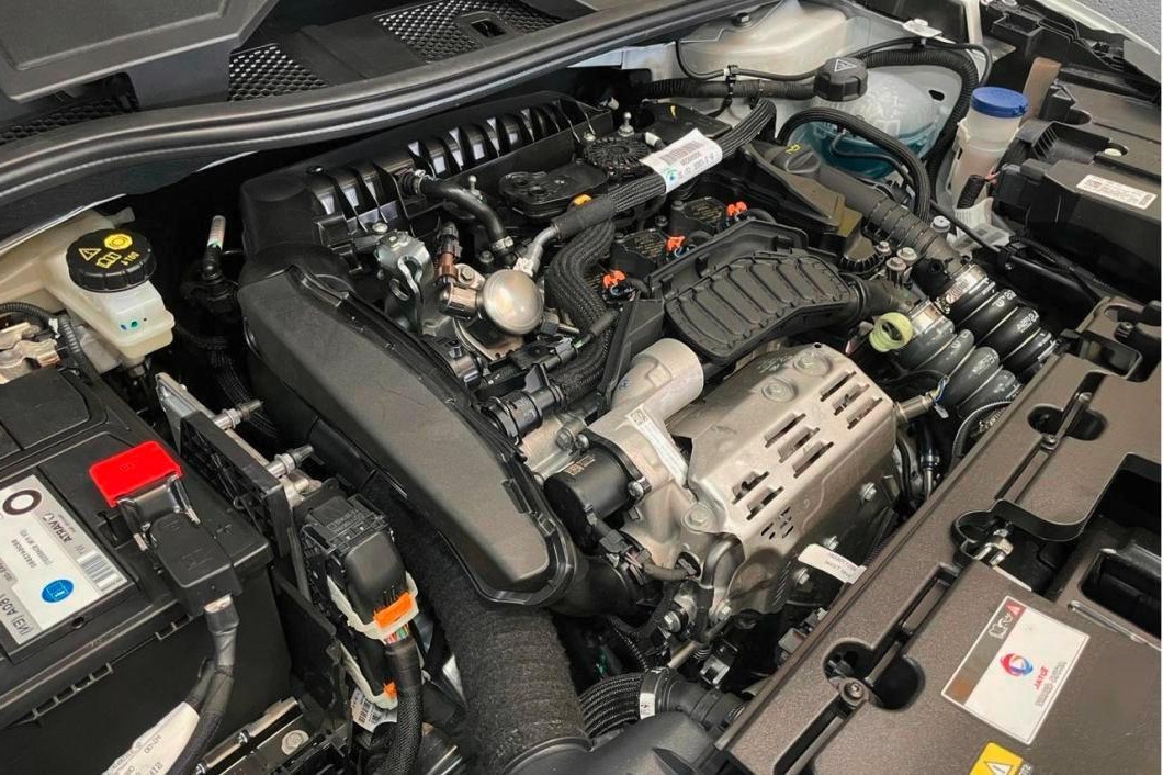 nouveau-moteur-puretech-avec-chaine-de-distribution