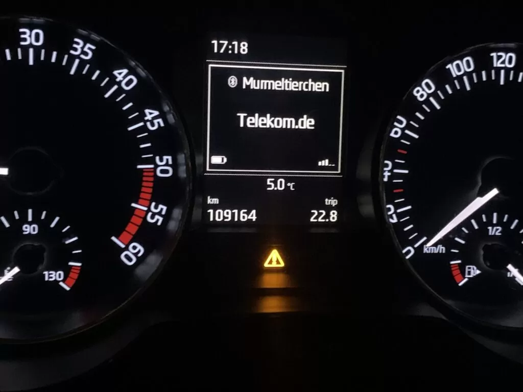 voyant point d'exclamation orange voyant point d'exclamation orange