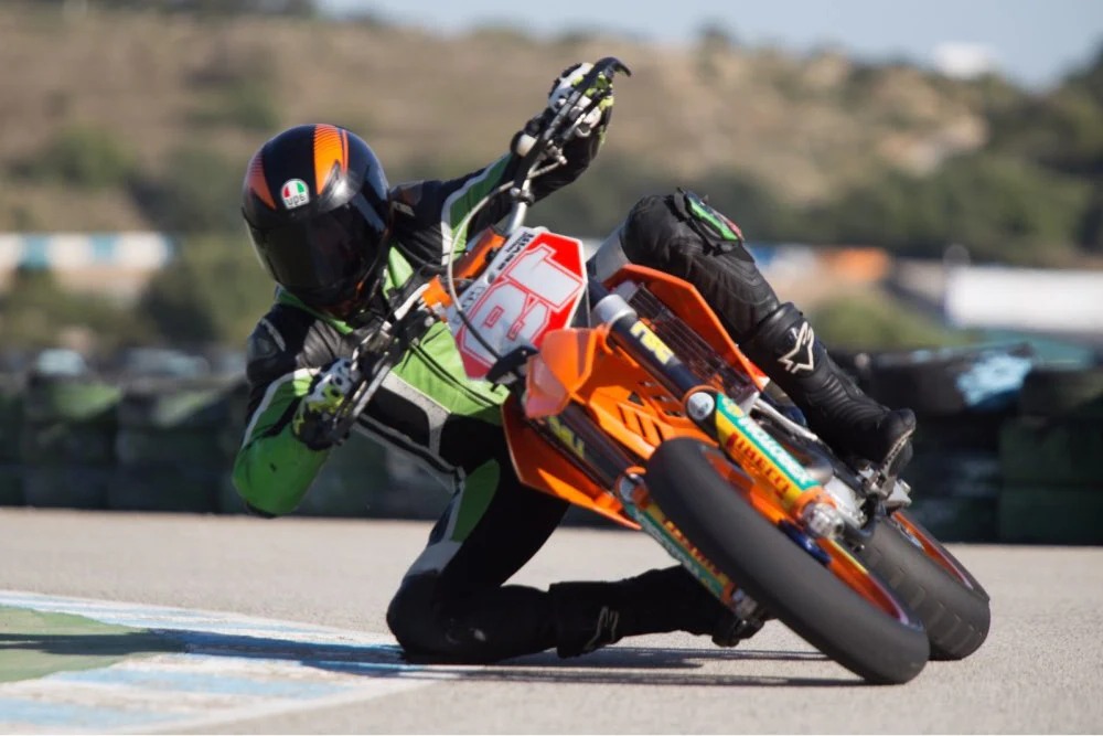 supermot
